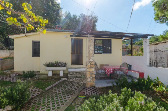 Domek Ostrov Šolta - Rogač OS 9349 N1