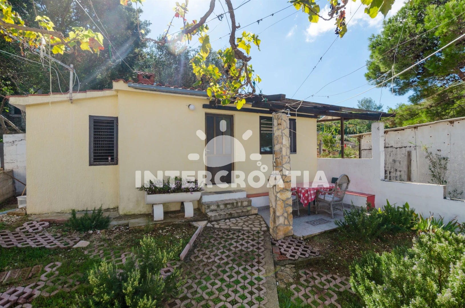 Domek Ostrov Šolta - Rogač OS 9349 N1