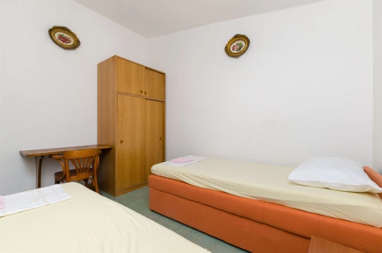 Domek Ostrov Šolta - Rogač OS 9349 N1