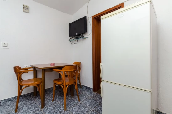 Domek Ostrov Šolta - Rogač OS 9349 N1