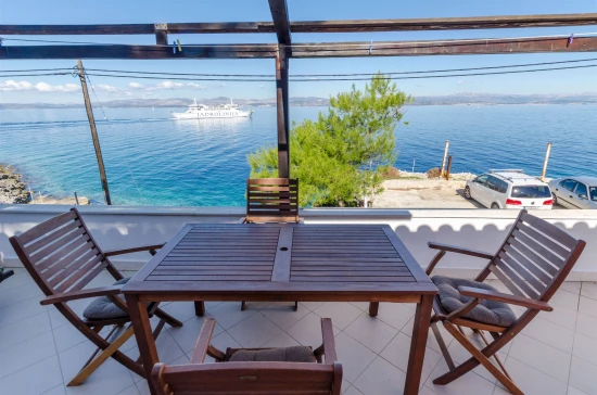 Domek Ostrov Šolta - Rogač OS 9350 N1