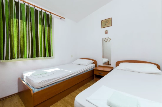 Domek Ostrov Šolta - Rogač OS 9350 N1