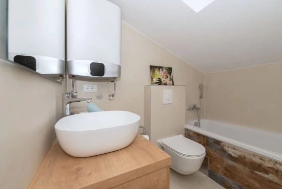 Domek Střední Dalmácie - Bratuš DA 7262 N1