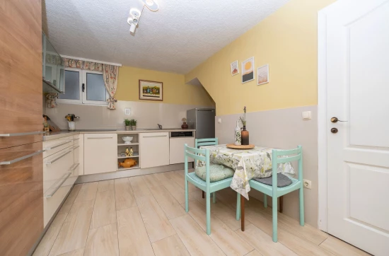 Domek Střední Dalmácie - Bratuš DA 7262 N1