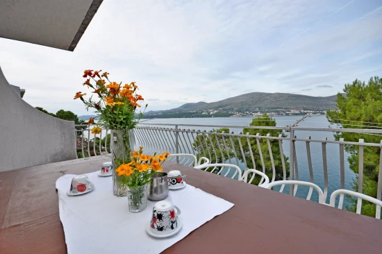 Apartmán Střední Dalmácie - Okrug Donji DA 7266 N1