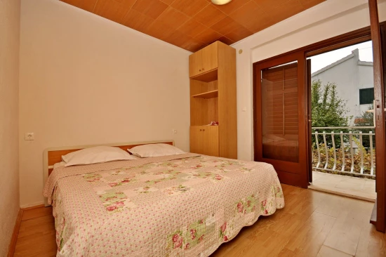 Apartmán Střední Dalmácie - Okrug Donji DA 7266 N1