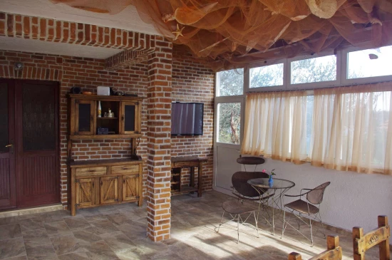 Vila Ostrov Iž - Mali Iž OS 9357 N1