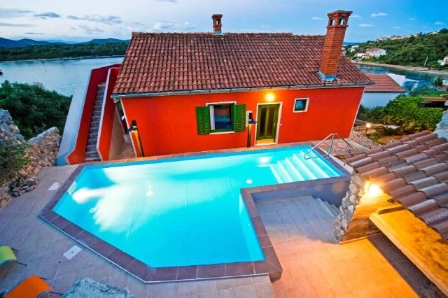 Vila Ostrov Iž - Mali Iž OS 9357 N1