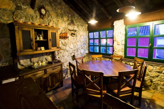 Vila Ostrov Iž - Mali Iž OS 9357 N1