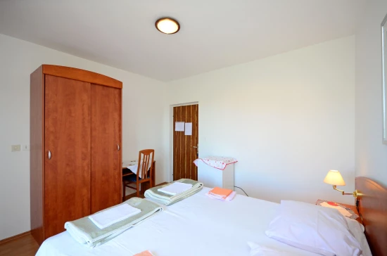 Apartmánový pokoj Ostrov Rab - Banjol OS 9387 N1