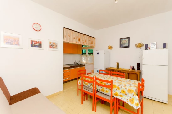 Domek Ostrov Šolta - Nečujam OS 9404 N1