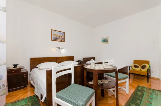 Domek Ostrov Šolta - Nečujam OS 9404 N1