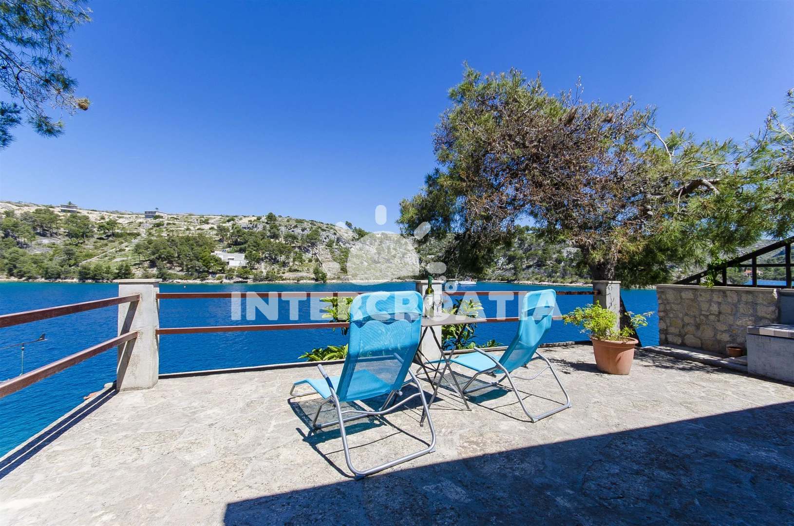 Domek Ostrov Brač - Bobovišća (Milna) OS 9412 N1