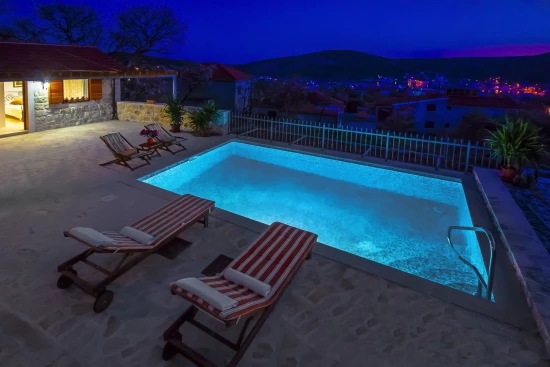 Vila Střední Dalmácie - Vinišće DA 7375 N1