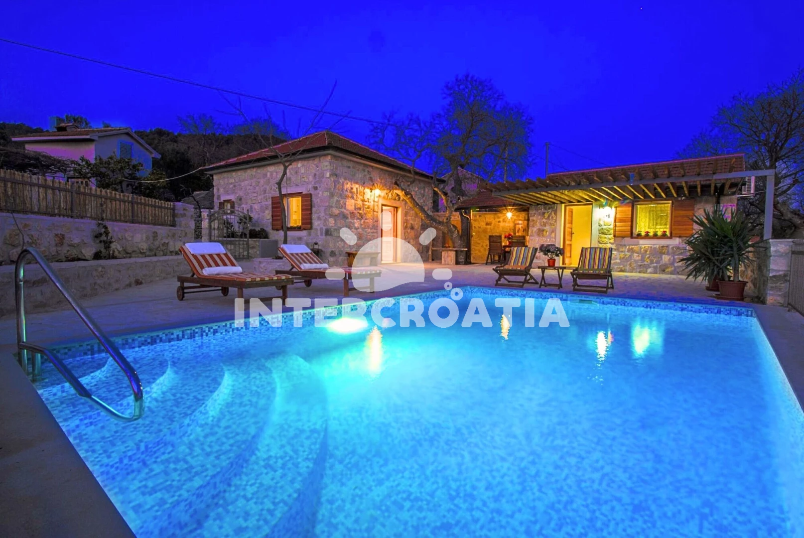 Vila Střední Dalmácie - Vinišće DA 7375 N1