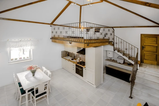 Vila Střední Dalmácie - Vinišće DA 7375 N1