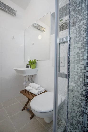 Vila Střední Dalmácie - Vinišće DA 7375 N1