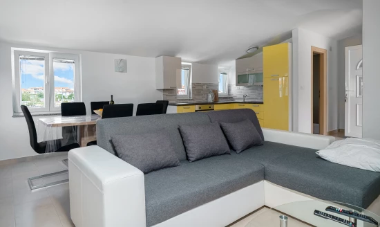Apartmán Severní Dalmácie - Tribunj (Vodice) DA 7381 N1