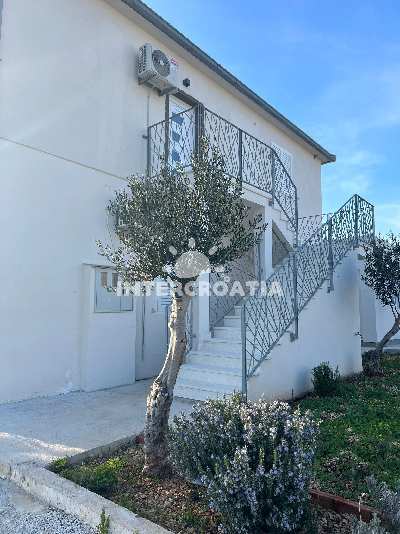 Apartmán Střední Dalmácie - Vinišće DA 7382 N1