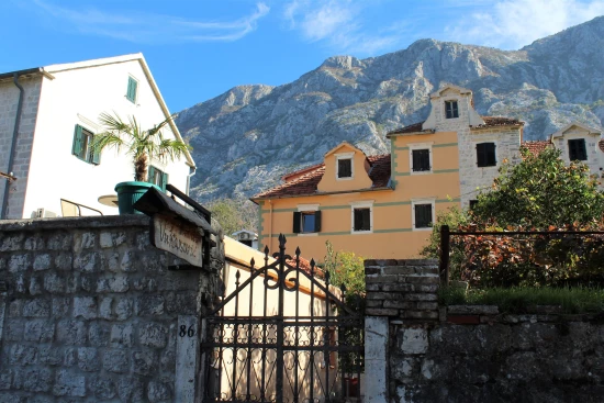 Apartmán Černá Hora - Dobrota CH 7018 N2