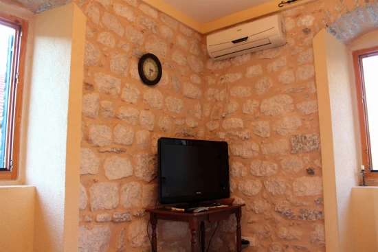 Apartmán Černá Hora - Dobrota CH 7018 N2