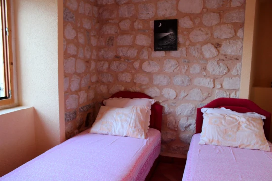 Apartmán Černá Hora - Dobrota CH 7018 N2