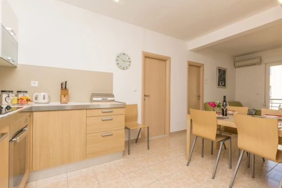 Apartmán Střední Dalmácie - Strožanac (Podstrana) DA 7401 N1