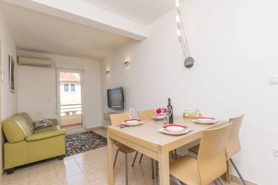 Apartmán Střední Dalmácie - Strožanac (Podstrana) DA 7401 N1