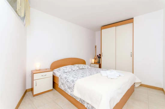 Apartmán Střední Dalmácie - Okrug Gornji DA 7403 N2