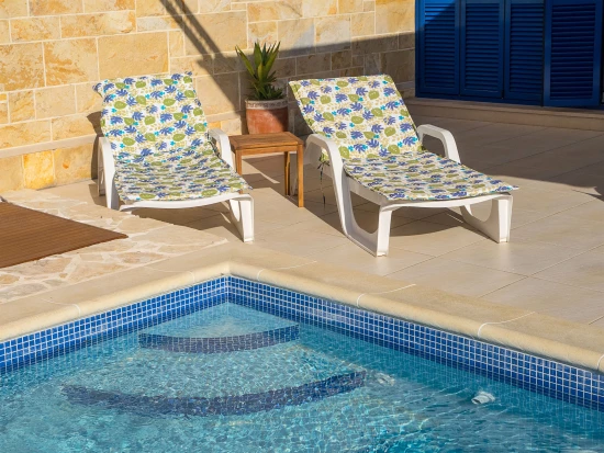 Vila Ostrov Brač - Supetar OS 9498 N1