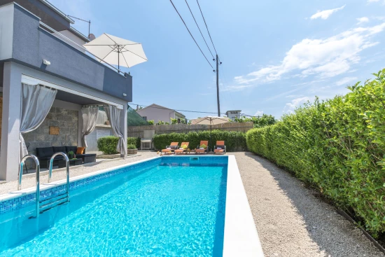 Domek Střední Dalmácie - Srinjine (Split) DA 7411 N1