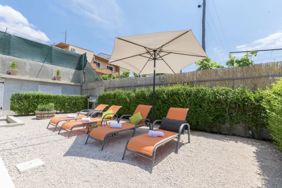 Domek Střední Dalmácie - Srinjine (Split) DA 7411 N1