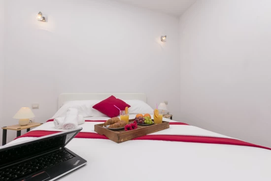 Domek Střední Dalmácie - Srinjine (Split) DA 7411 N1