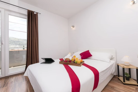 Domek Střední Dalmácie - Srinjine (Split) DA 7411 N1