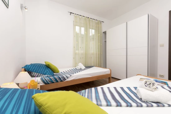 Domek Střední Dalmácie - Srinjine (Split) DA 7411 N1