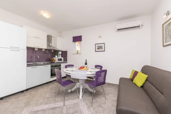 Domek Střední Dalmácie - Srinjine (Split) DA 7411 N1