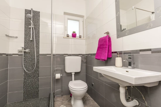 Domek Střední Dalmácie - Srinjine (Split) DA 7411 N1