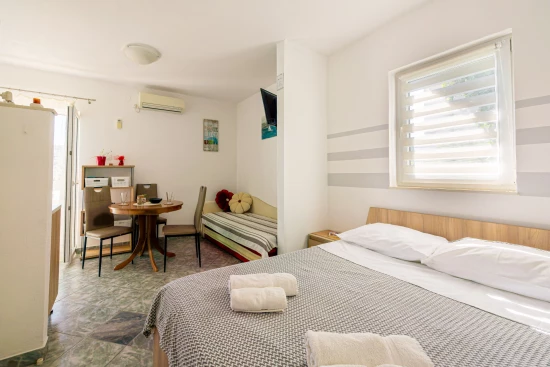 Apartmán Střední Dalmácie - Slatine (Čiovo) DA 7421 N1