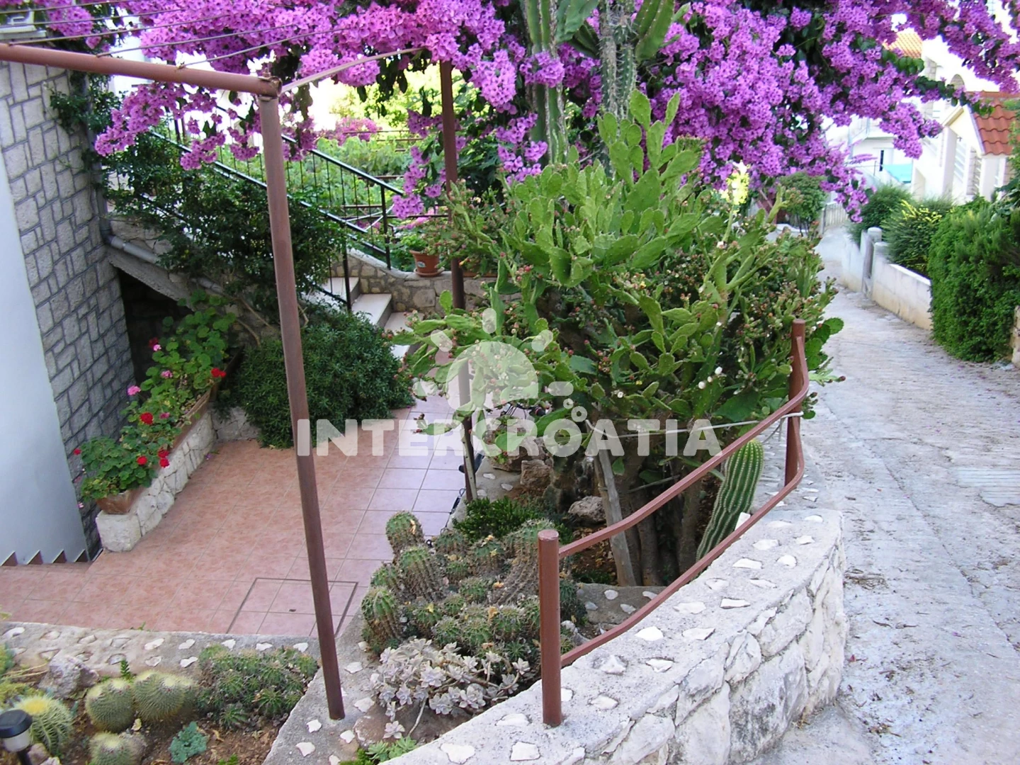 Apartmán Střední Dalmácie - Okrug Gornji DA 7422 N2