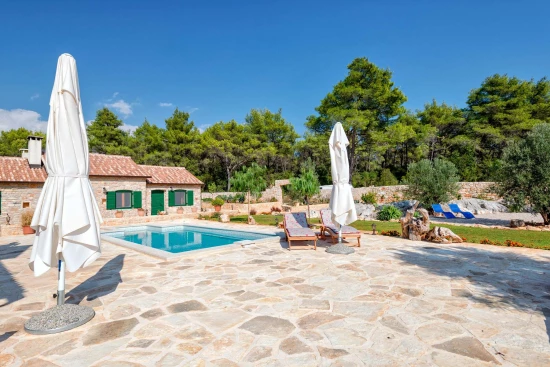 Vila Ostrov Hvar - Stari Grad OS 9554 N1