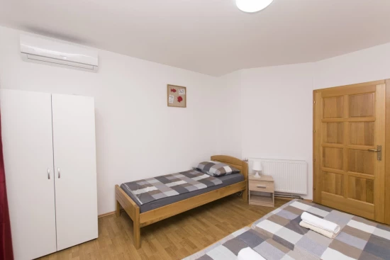 Apartmánový pokoj Severní Dalmácie - Seline DA 7466 N1