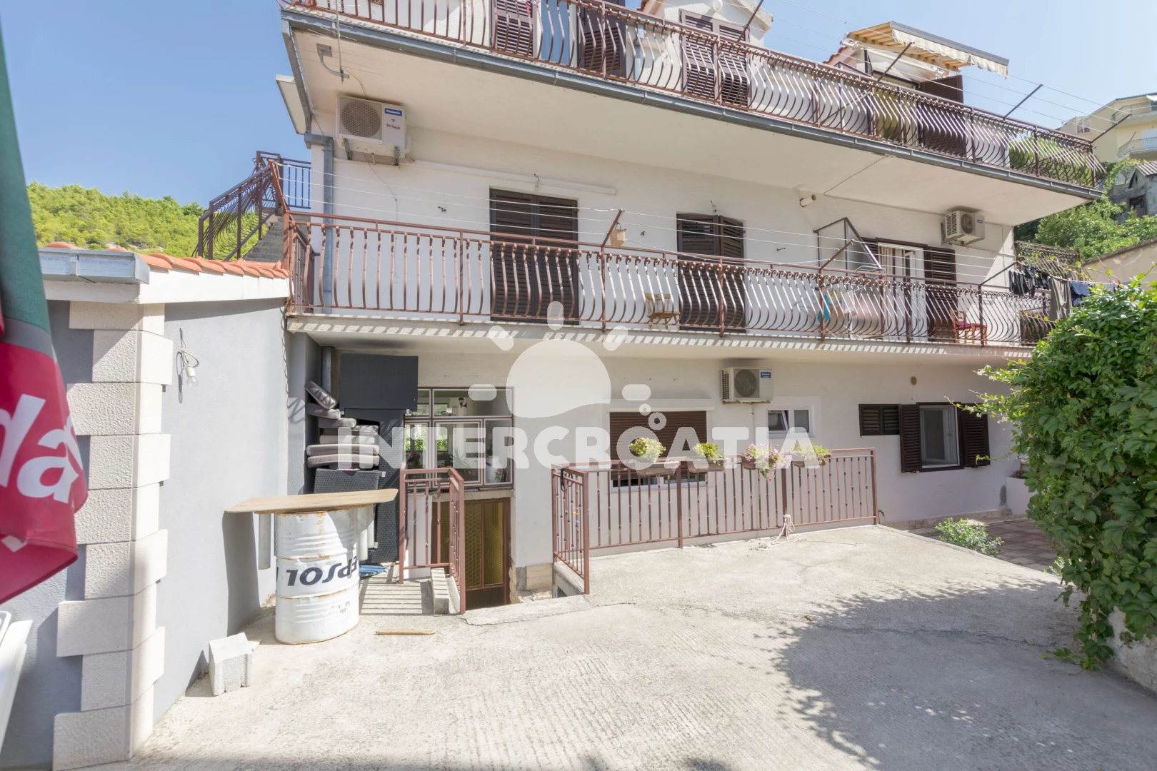 Apartmán Střední Dalmácie - Dugi Rat DA 7469 N1