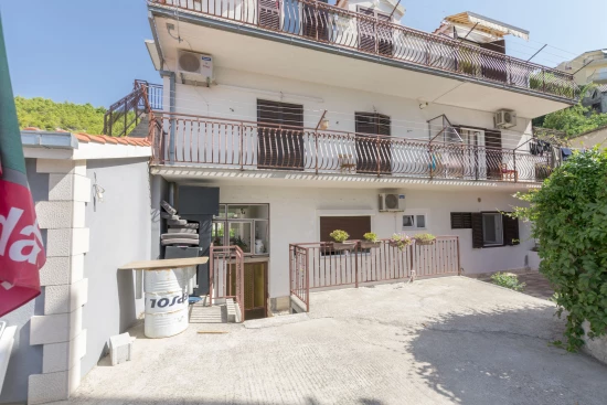 Apartmán Střední Dalmácie - Dugi Rat DA 7469 N1