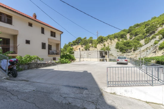 Apartmán Střední Dalmácie - Dugi Rat DA 7469 N1