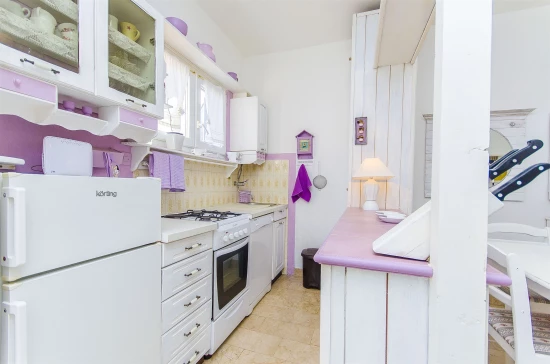 Apartmán Střední Dalmácie - Okrug Gornji DA 7506 N1