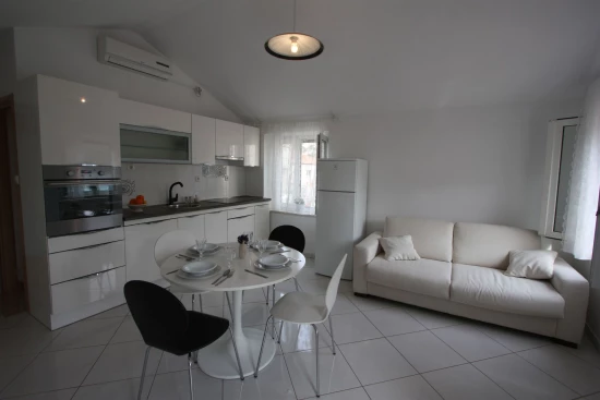 Domek Ostrov Brač - Pučišća OS 9601 N1