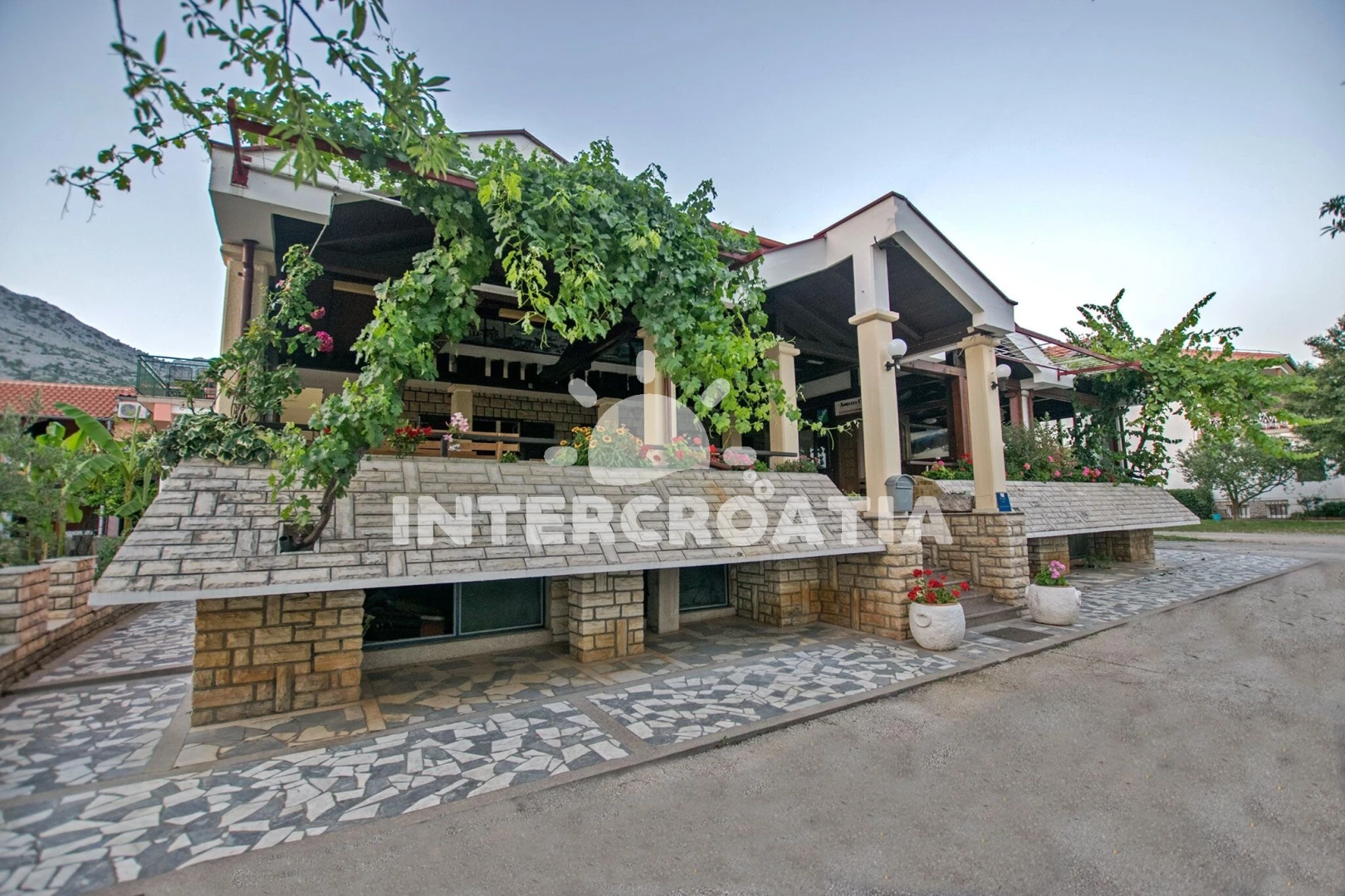 Apartmán Severní Dalmácie - Starigrad Paklenica DA 7522 N3