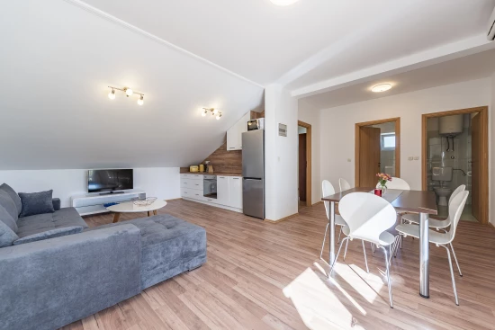 Apartmán Severní Dalmácie - Privlaka DA 7528 N1