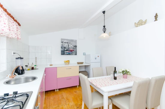 Apartmán Střední Dalmácie - Okrug Gornji DA 7540 N1