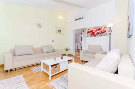 Apartmán Střední Dalmácie - Okrug Gornji DA 7540 N1